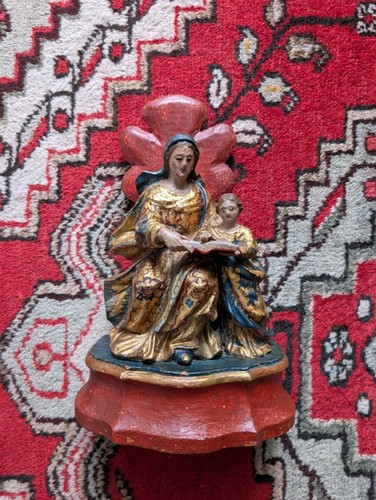 Statue ancienne sainte - anne, et