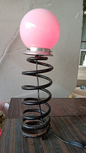 Lampe sur ressort artisanale - sur,