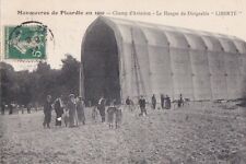 CPA 60 Oise MANOEUVRES de PICARDIE Champ Aviation HANGAR du Dirigeable LIBERTE
