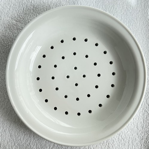 Assiette faisselle fraises - a,