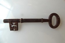 ancienne clé de porte en fer