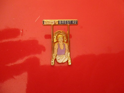 Pin gymnastique france - pin's,