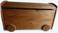 coffre a jouet en bois