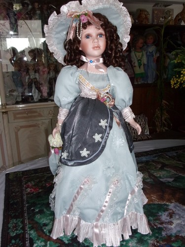 Grande poupee porcelaine 70 - de,