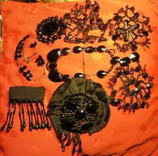 BIJOUX & ACCESSOIRES JAIS