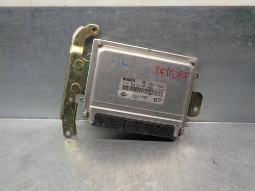 237105m300 calculateur moteur - 237105m300,