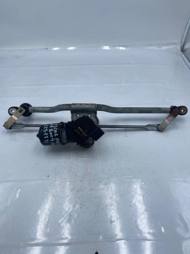 Moteur essuie glace avant