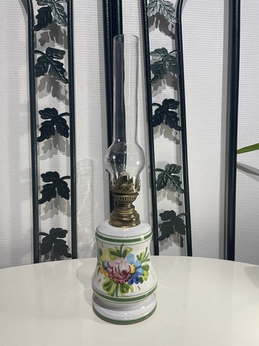 Magnifique lampe pétrole - magnifique, a
