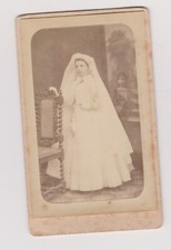 Photo ancienne 🎞️ communiante en robe blanche Mureaux années 1890