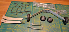 MAQUETTE  modélisme LOT trais d'atterrissage et roues occasions et neufs