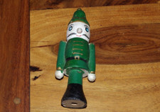 SOLDAT ANCIEN EN BOIS 170 mm vert FIGURINE TYPE CASSE NOISETTE OU JEU DE QUILLE