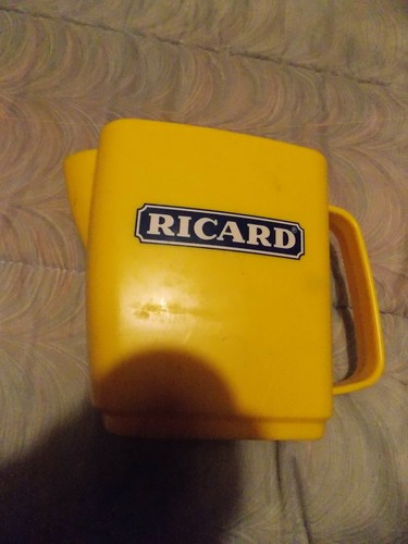 Ricard pot eau plastique - pot,