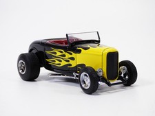 OCCASION en boite FORD 1932 STREET ROD noir & flamming 1/43