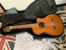 Guitare électro-acoustique