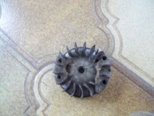 DEBROUSAILLEUSE COUPE BORDURE