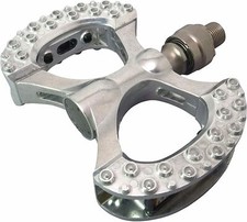 Pédales MKS fabriquées au