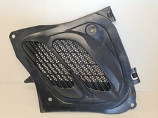 Grille aération capot moteur