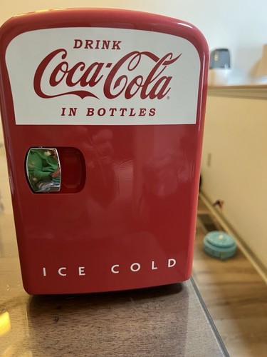 Coca cola can - coca-cola, red