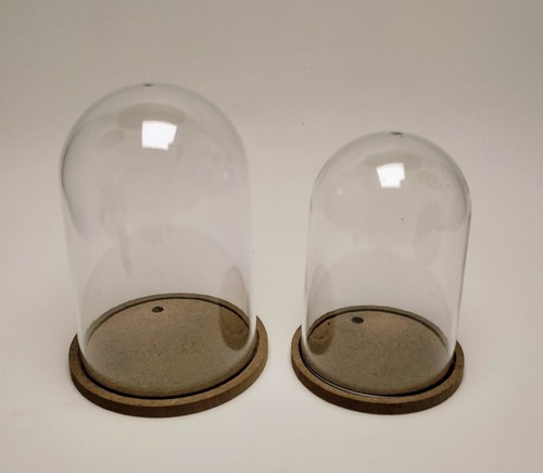 Dôme transparent sur socle - sur,