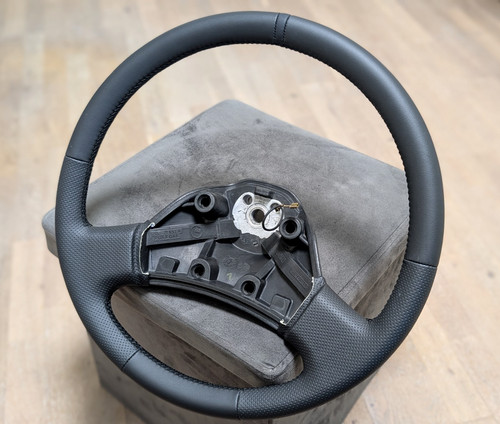 Volant cuir neuf pour t3 - neuf,