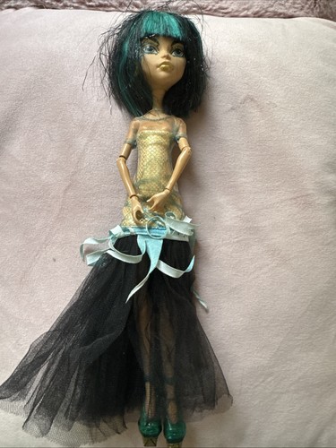 Monster high doll - high, nile