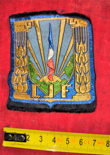 Insigne poitrine tissu - poitrine,