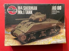 H0/00 AIRFIX 01303 : SHERMAN