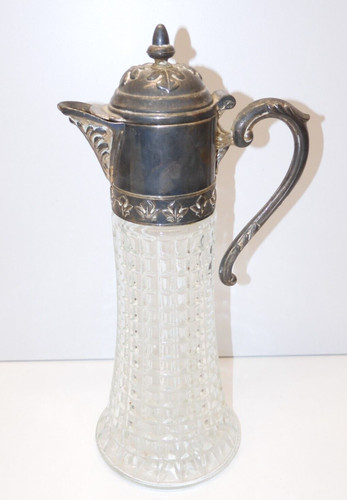 Belle aiguiere verre moulé - verre,