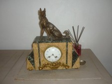 Horloge chien marbre - chien,