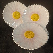 Suite De 7 assiettes à Dessert "Marguerite" Marquées Kharpaz Nabeul