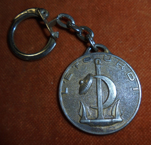 Porte clés militaria arthus - militaria,