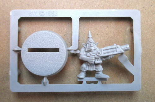 D24c26 grappe gretchin - d24c26,