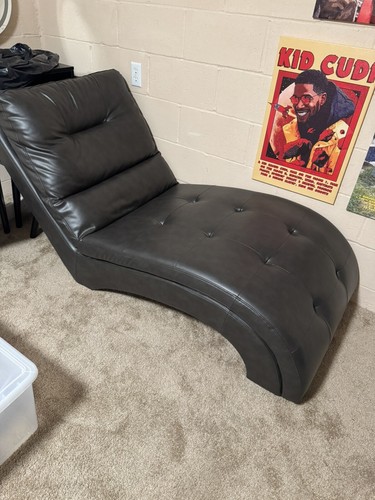 Chaise lounge chair - lounge,
