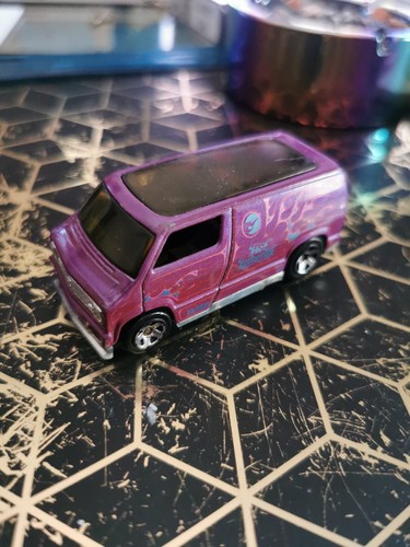 Hot wheels custom dodge van - hot,