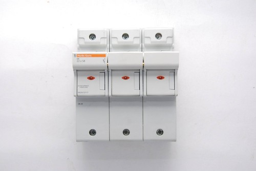 Mgn15717 merlin gerin - merlin,