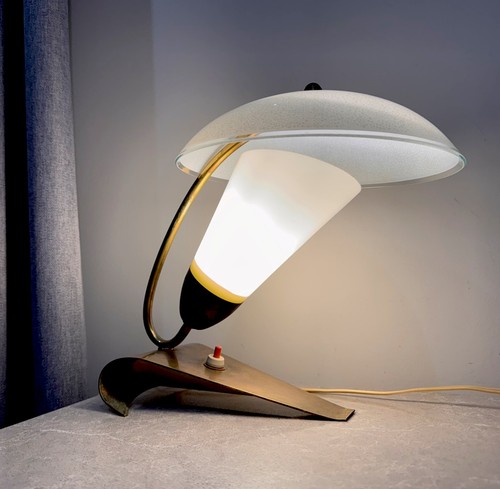 Ancienne lampe table style - table,