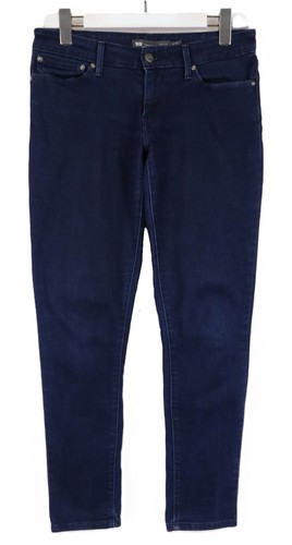 Levi demi curve modern rise - curve,