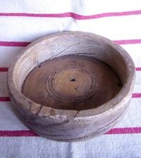 FAISSELLE A FROMAGE EN BOIS /