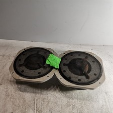 Paire de milieu de gamme