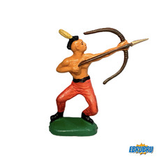 Indien - Tirant arc debout