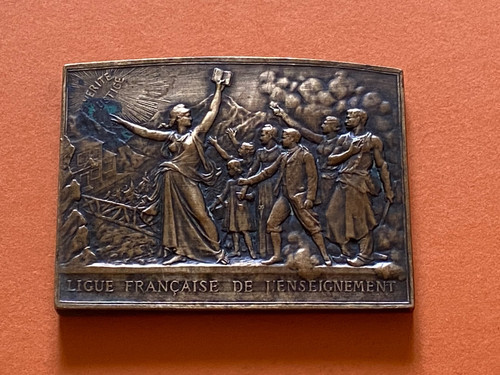 Belle médaille plaque - belle,