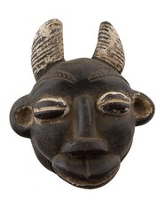 Masque diminutif africain