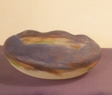 MULLER Frères, très belle coupe polylobée en verre marmoréen