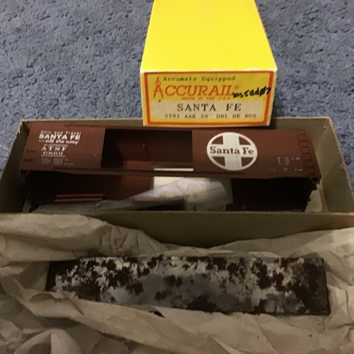 Accurail scale santa - scale,