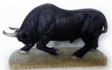 TAUREAU RESINE 38 CMS STATUE