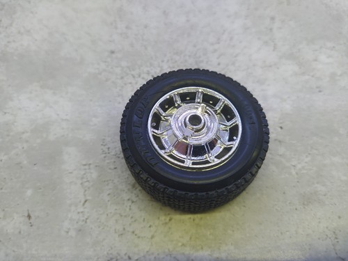 Roue chevrolet corvette - 1/18,