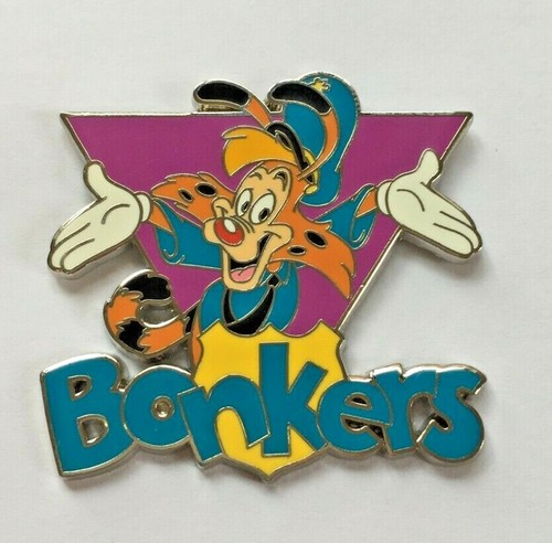 Disney pin badge - disney,