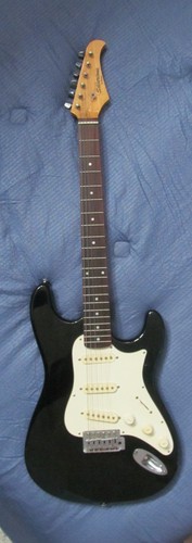 Silvertone samick guitar - samick,