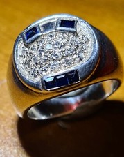  chevalière   coussin  1940  argent massif  925   saphirs oxydes  poids 9.7g