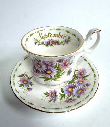 Tasse sous en - tasse, et